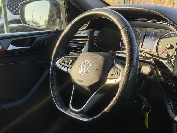 Volkswagen Polo VI с пробегом 2021 года, цена 1 629 000 рублей, 92000 км, лифтбек, Автокод Объявления