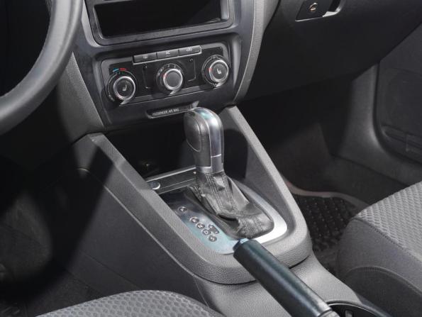Volkswagen Jetta VI с пробегом 2011 года, цена 668 000 рублей, 210363 км, седан, Автокод Объявления