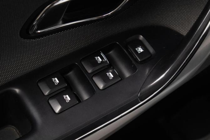 Kia Ceed II с пробегом 2013 года, цена 749 000 рублей, 200000 км, универсал, Автокод Объявления