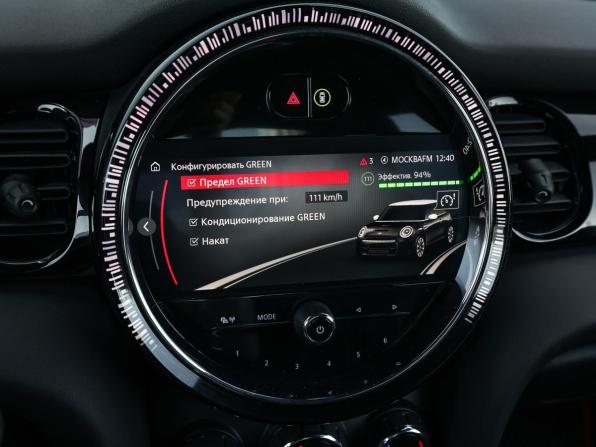 Mini Hatch III (F55/F56) Рестайлинг 2 с пробегом 2021 года, цена 4 198 000 рублей, 43579 км, хэтчбек, Автокод Объявления