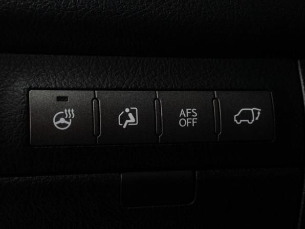Lexus LX III с пробегом 2011 года, цена 2 855 040 рублей, 231532 км, внедорожник, Автокод Объявления