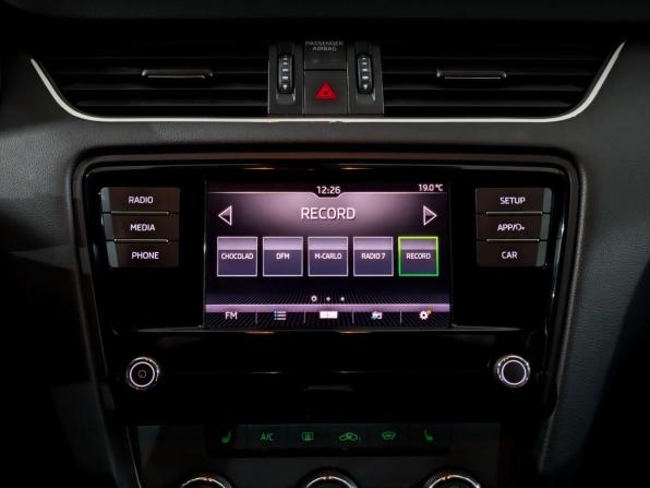 Skoda Octavia III (A7) Рестайлинг с пробегом 2019 года, цена 1 680 000 рублей, 117008 км, лифтбек, Автокод Объявления