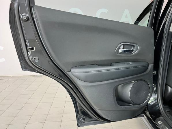Honda Vezel I с пробегом 2014 года, цена 1 359 000 рублей, 168654 км, внедорожник, Автокод Объявления