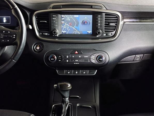 Kia Sorento III Prime с пробегом 2017 года, цена 2 455 000 рублей, 55204 км, внедорожник, Автокод Объявления