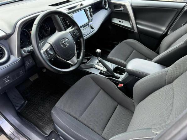 Toyota RAV4 IV (XA40) Рестайлинг с пробегом 2018 года, цена 2 835 000 рублей, 73371 км, внедорожник, Автокод Объявления