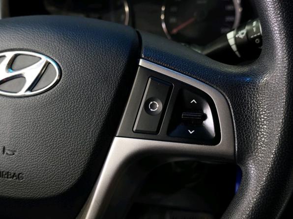 Hyundai Solaris I Рестайлинг с пробегом 2015 года, цена 1 150 000 рублей, 73685 км, седан, Автокод Объявления