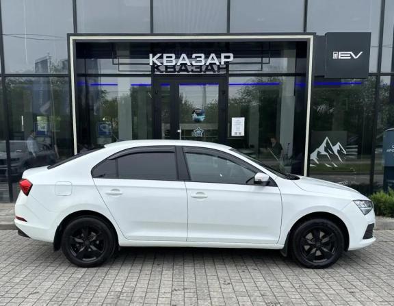 Skoda Rapid II с пробегом 2021 года, цена 1 649 000 рублей, 38000 км, лифтбек, Автокод Объявления
