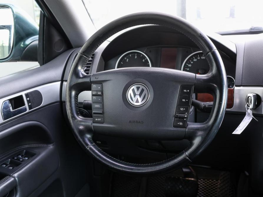 Volkswagen Touareg I Рестайлинг Москва  - изображение 16