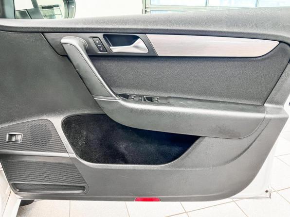 Volkswagen Passat B7 с пробегом 2013 года, цена 1 129 000 рублей, 103729 км, универсал, Автокод Объявления