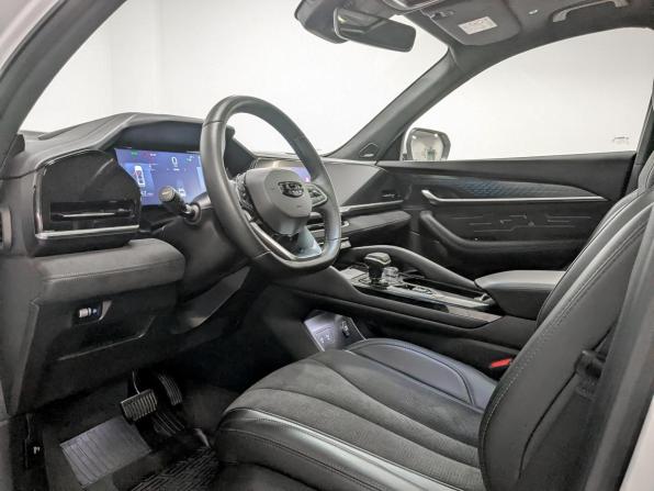 Geely Monjaro I с пробегом 2024 года, цена 3 330 000 рублей, 35599 км, внедорожник, Автокод Объявления