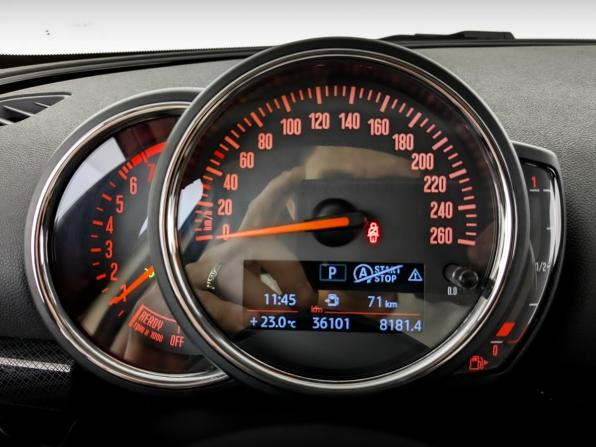 Mini Clubman II Рестайлинг с пробегом 2021 года, цена 3 030 000 рублей, 35918 км, универсал, Автокод Объявления