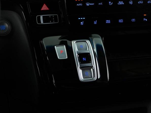 Hyundai Staria I с пробегом 2021 года, цена 4 545 055 рублей, 93591 км, минивэн, Автокод Объявления