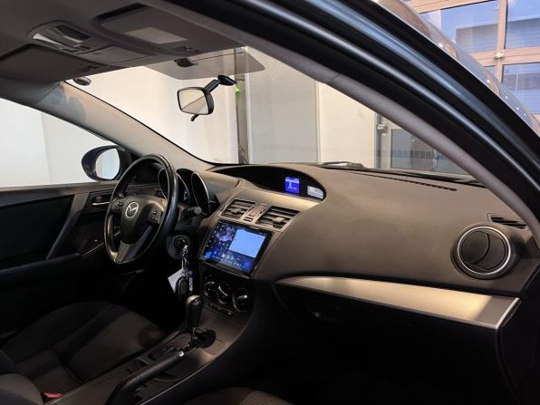 Mazda 3 II (BL) Рестайлинг с пробегом 2012 года, цена 965 000 рублей, 139787 км, хэтчбек, Автокод Объявления