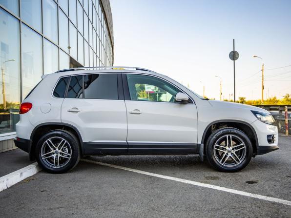 Volkswagen Tiguan I Рестайлинг с пробегом 2012 года, цена 1 548 000 рублей, 128352 км, внедорожник, Автокод Объявления
