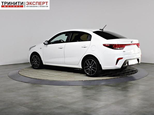 Kia Rio IV с пробегом 2018 года, цена 1 377 000 рублей, 151370 км, седан, Автокод Объявления