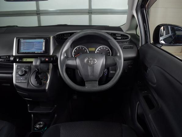 Toyota Wish II Рестайлинг с пробегом 2014 года, цена 1 489 995 рублей, 139135 км, минивэн, Автокод Объявления