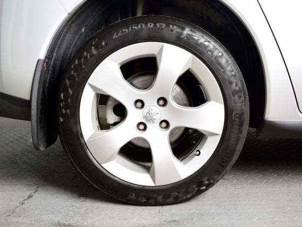 Peugeot 3008 I с пробегом 2013 года, цена 725 995 рублей, 108215 км, внедорожник, Автокод Объявления