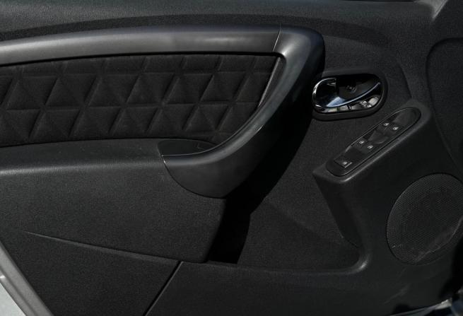 Renault Duster I Рестайлинг с пробегом 2017 года, цена 1 305 000 рублей, 182157 км, внедорожник, Автокод Объявления