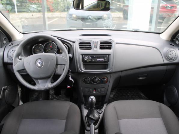 Renault Sandero II с пробегом 2018 года, цена 895 000 рублей, 47061 км, хэтчбек, Автокод Объявления