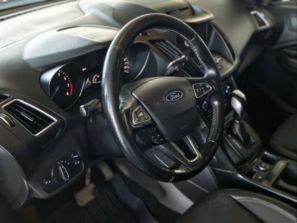 Ford Kuga II Рестайлинг с пробегом 2017 года, цена 1 599 000 рублей, 122000 км, внедорожник, Автокод Объявления