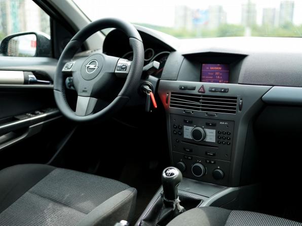 Opel Astra H с пробегом 2006 года, цена 429 000 рублей, 267253 км, хэтчбек, Автокод Объявления