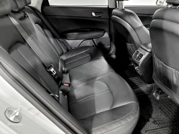 Kia Optima IV Рестайлинг с пробегом 2018 года, цена 2 135 000 рублей, 71245 км, седан, Автокод Объявления