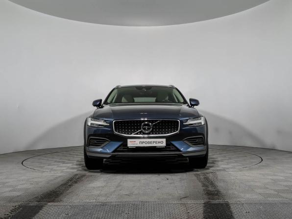 Volvo V60 Cross Country II с пробегом 2020 года, цена 3 890 000 рублей, 55241 км, универсал, Автокод Объявления