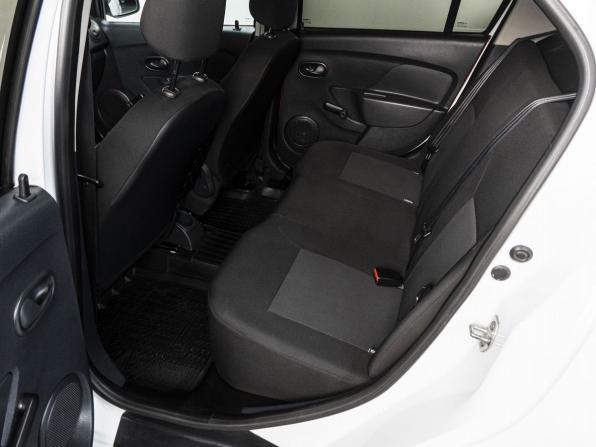 Renault Logan II с пробегом 2015 года, цена 600 000 рублей, 90485 км, седан, Автокод Объявления