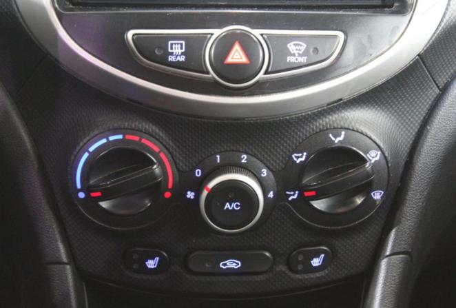 Hyundai Solaris I с пробегом 2012 года, цена 820 000 рублей, 102666 км, седан, Автокод Объявления