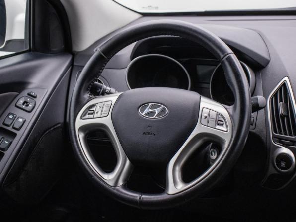 Hyundai ix35 I с пробегом 2012 года, цена 1 215 000 рублей, 126473 км, внедорожник, Автокод Объявления