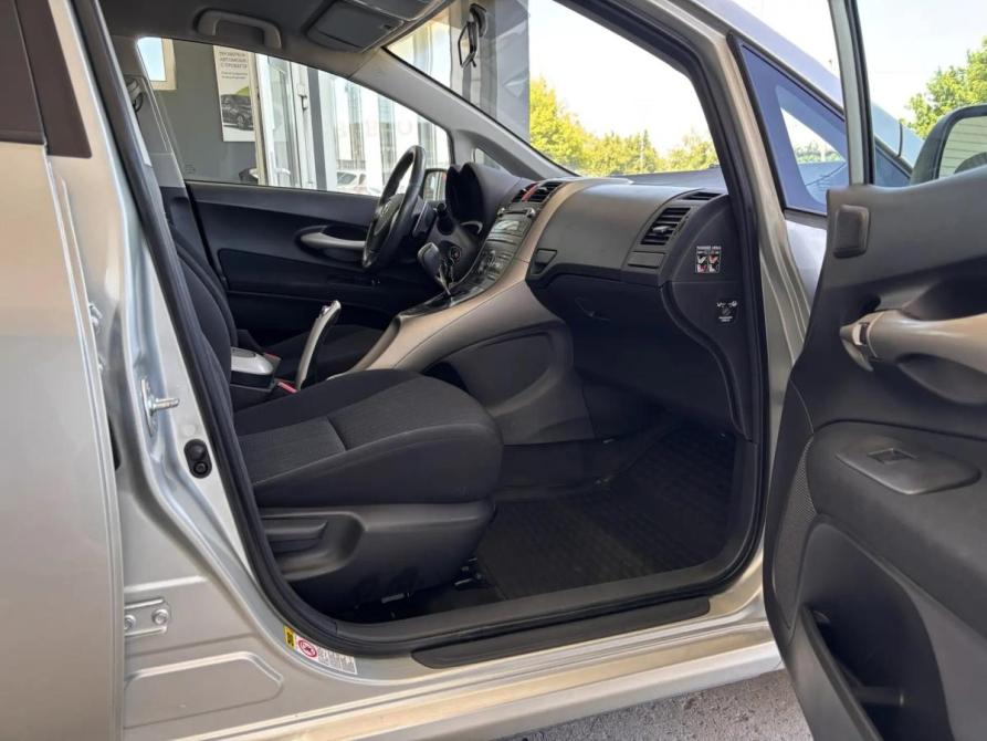 Toyota Auris I Краснодар  - изображение 14
