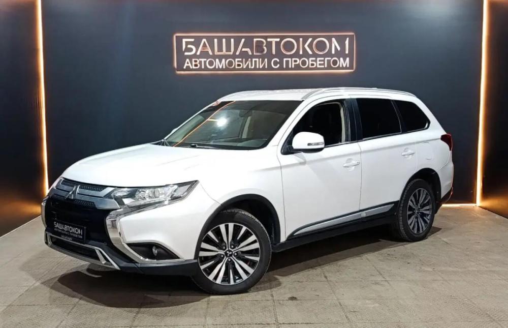Mitsubishi Outlander III Рестайлинг 3 Уфа  - изображение 1