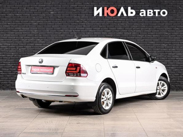 Volkswagen Polo V Рестайлинг с пробегом 2018 года, цена 1 150 000 рублей, 102282 км, седан, Автокод Объявления