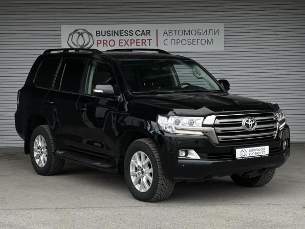 Toyota Land Cruiser 200 Series Рестайлинг 2 с пробегом 2017 года, цена 5 499 000 рублей, 165124 км, внедорожник, Автокод Объявления