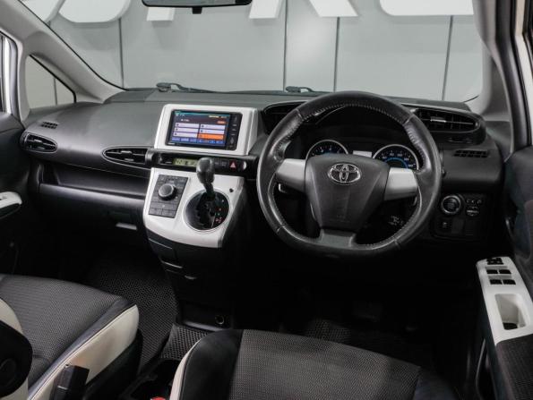 Toyota Wish II с пробегом 2012 года, цена 1 320 000 рублей, 184647 км, минивэн, Автокод Объявления