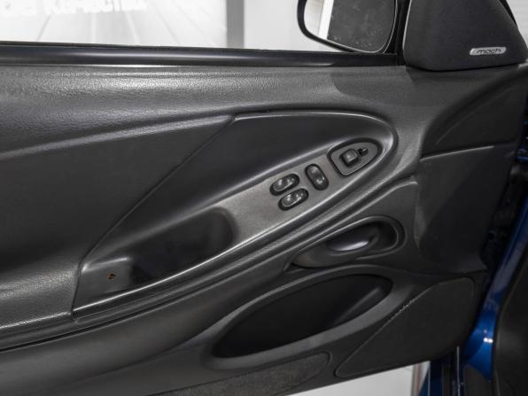 Ford Mustang IV Рестайлинг с пробегом 2004 года, цена 675 000 рублей, 97350 км, купе, Автокод Объявления