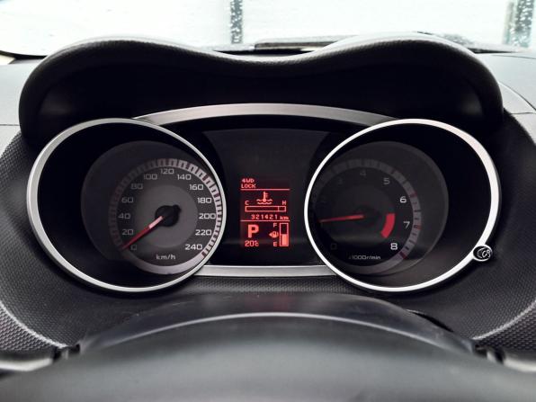 Mitsubishi Outlander II с пробегом 2007 года, цена 1 039 000 рублей, 321420 км, внедорожник, Автокод Объявления