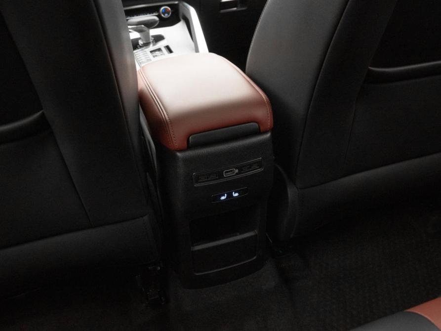 Geely Coolray I Москва  - изображение 14