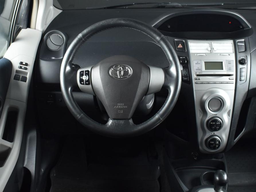Toyota Yaris II Кемерово  - изображение 8