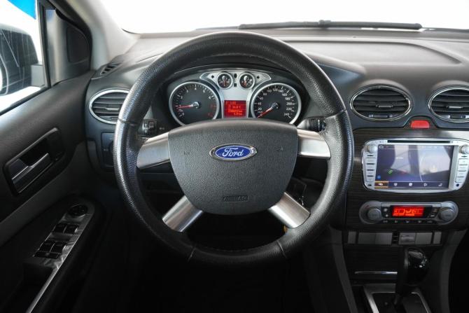 Ford Focus II Рестайлинг с пробегом 2008 года, цена 490 000 рублей, 250602 км, хэтчбек, Автокод Объявления