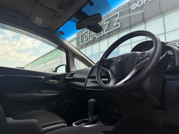 Honda Fit III с пробегом 2016 года, цена 1 050 000 рублей, 148951 км, хэтчбек, Автокод Объявления