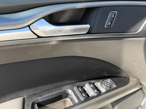 Ford Mondeo V с пробегом 2015 года, цена 1 649 000 рублей, 171000 км, седан, Автокод Объявления