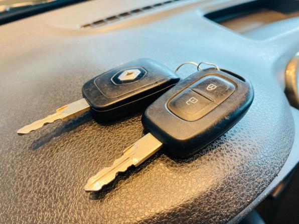 Renault Sandero II с пробегом 2017 года, цена 1 070 000 рублей, 62000 км, хэтчбек, Автокод Объявления