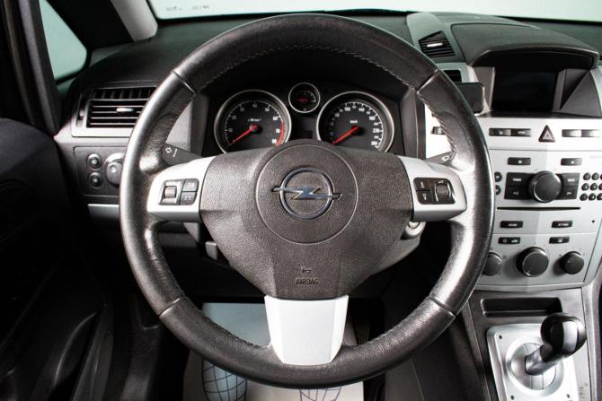 Opel Zafira B Рестайлинг с пробегом 2012 года, цена 859 000 рублей, 190000 км, компактвэн, Автокод Объявления