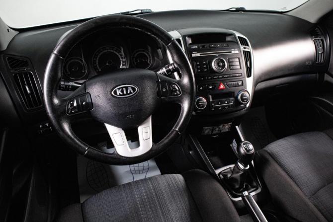 Kia Ceed I Рестайлинг с пробегом 2010 года, цена 859 000 рублей, 188000 км, хэтчбек, Автокод Объявления