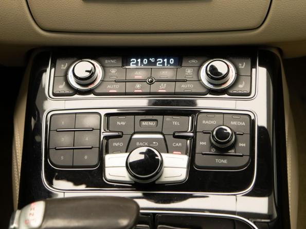 Audi A8 III (D4) Рестайлинг с пробегом 2016 года, цена 3 649 000 рублей, 108845 км, седан, Автокод Объявления