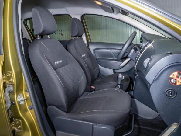 Renault Sandero II с пробегом 2016 года, цена 1 210 000 рублей, 42457 км, хэтчбек, Автокод Объявления