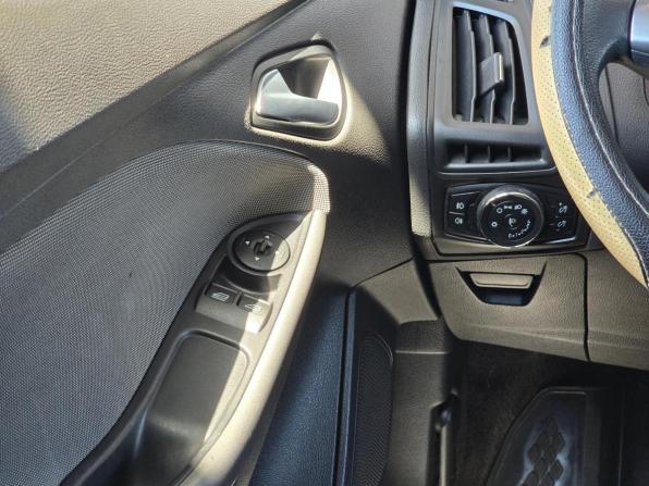 Ford Focus III Рестайлинг с пробегом 2014 года, цена 999 000 рублей, 165000 км, седан, Автокод Объявления