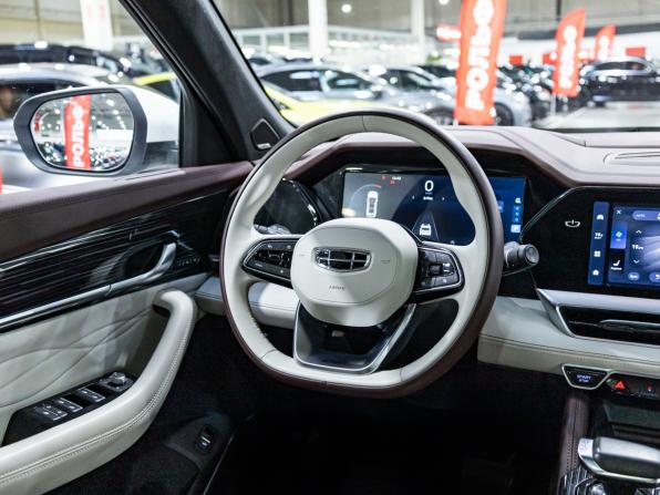 Geely Monjaro I с пробегом 2023 года, цена 3 249 585 рублей, 34445 км, внедорожник, Автокод Объявления