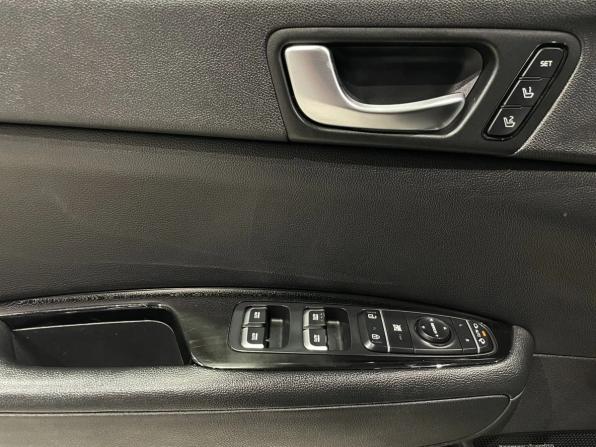 Kia Optima IV Рестайлинг с пробегом 2019 года, цена 1 075 000 рублей, 438214 км, седан, Автокод Объявления
